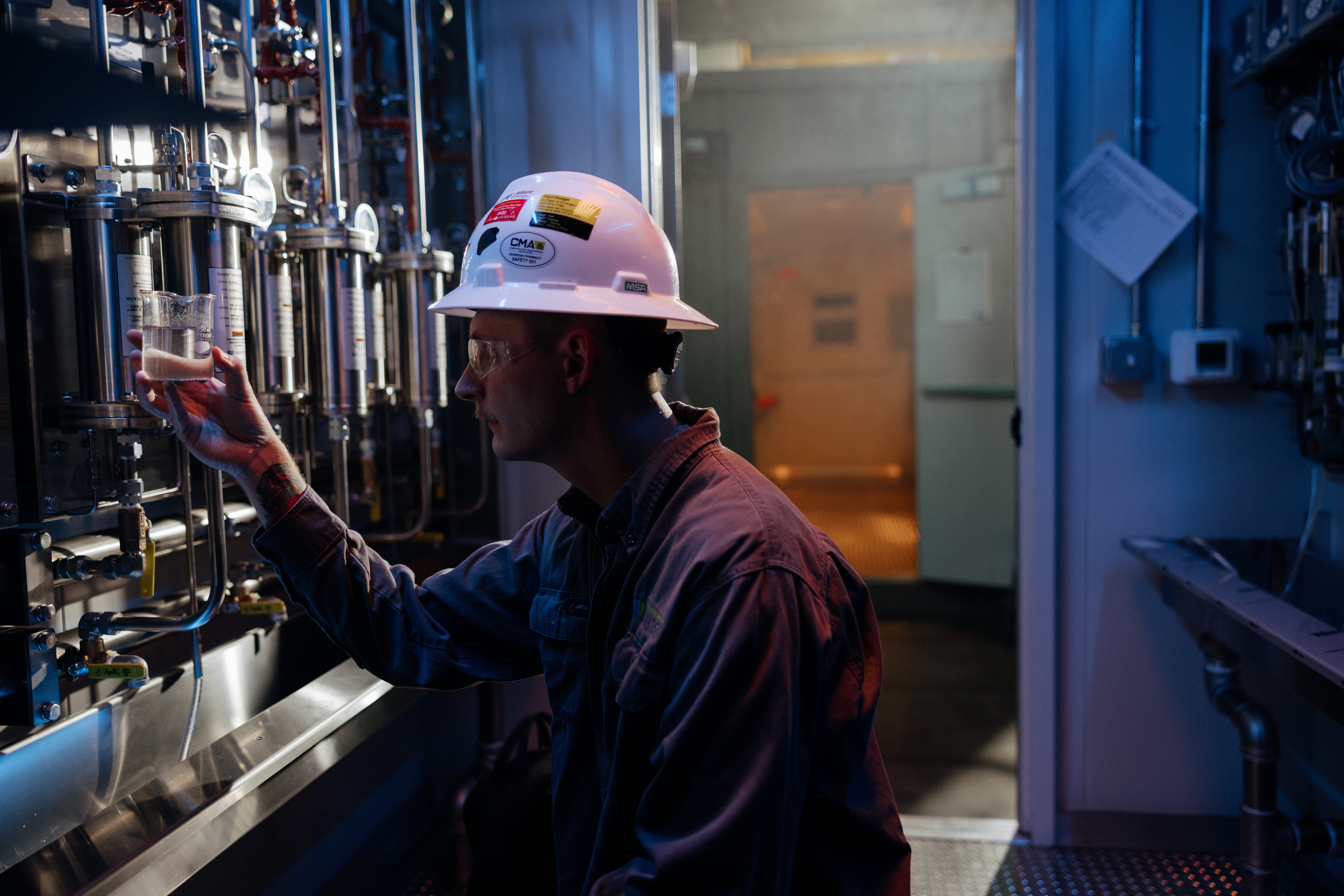 Accurate Samples, Expert Support